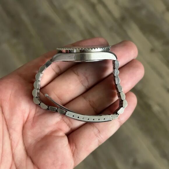 Vintage 1997 Timex Disney Mickey Mouse Chronograph Wrist Watch - Picture 4 of 5